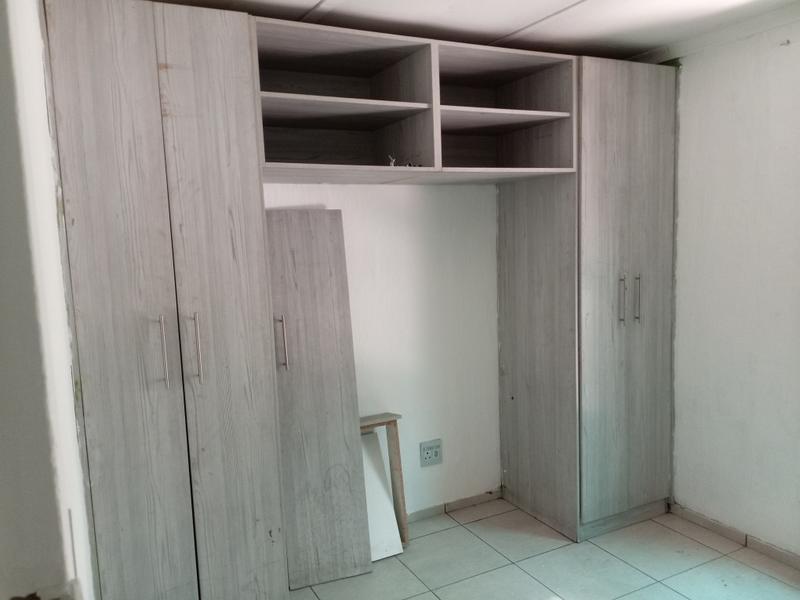 5 Bedroom Property for Sale in Portlands Western Cape